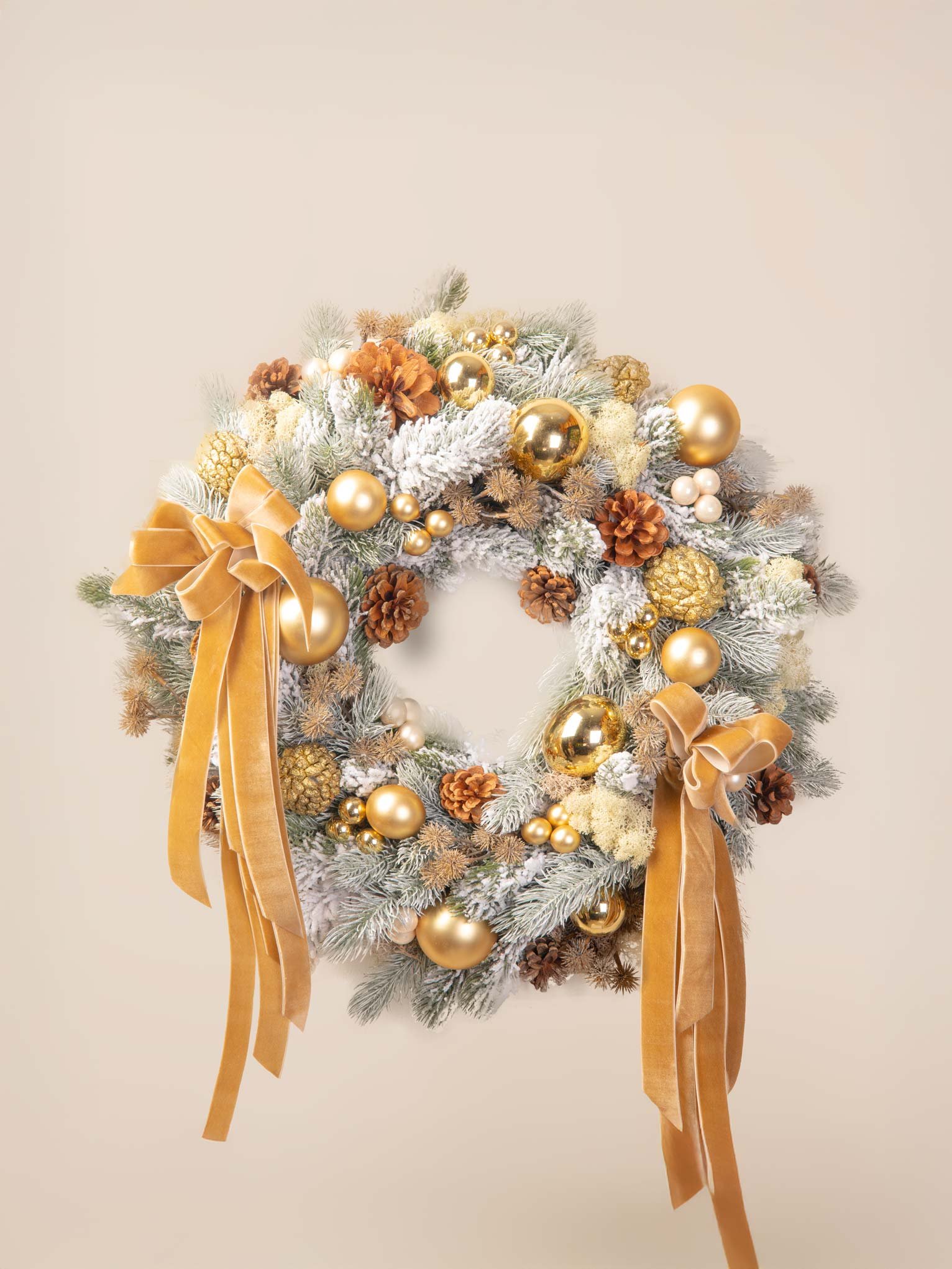 Winter Gold Zen Faux Wreath – Main Image