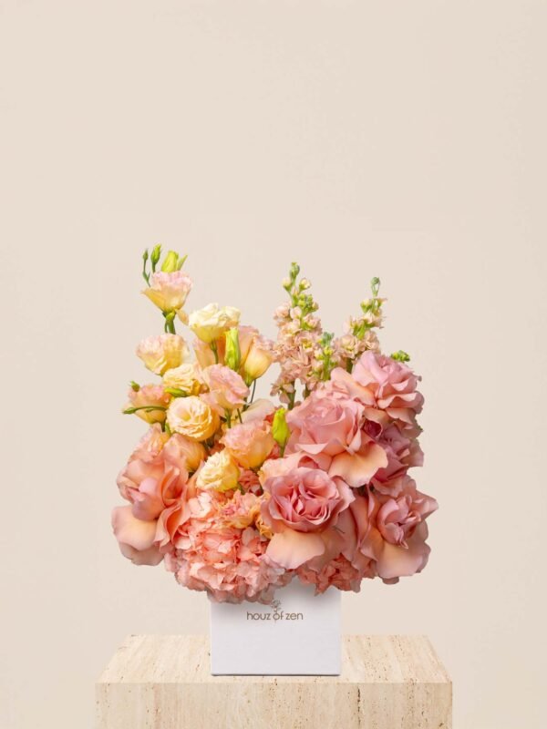 ZEN Peach Dawn peach blush flower box in Dubai by Houz of Zen
